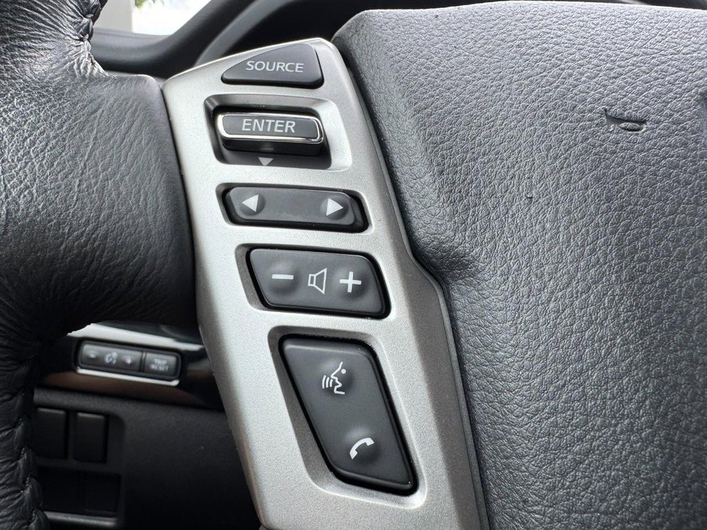 Used 2023 Nissan Titan SV w/ SV Utility Package image 14