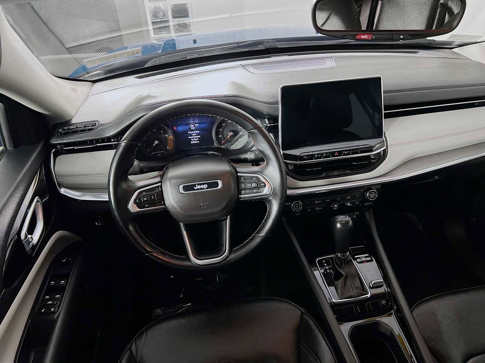 Used 2022 Jeep Compass Limited image 17