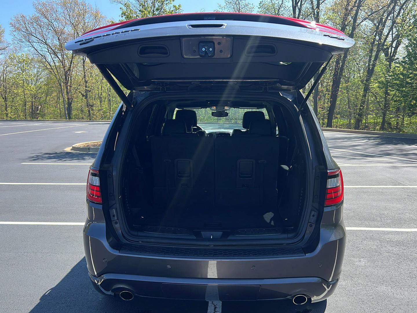 Used 2018 Dodge Durango R/T w/ Blacktop Package AWD/4WD image 23