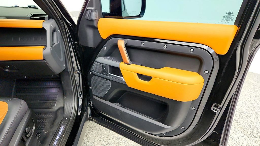 Used 2022 Land Rover Defender 110 X AWD/4WD image 27