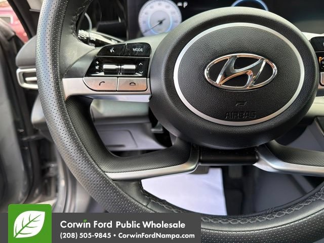 Used 2023 Hyundai Elantra Limited FWD image 15