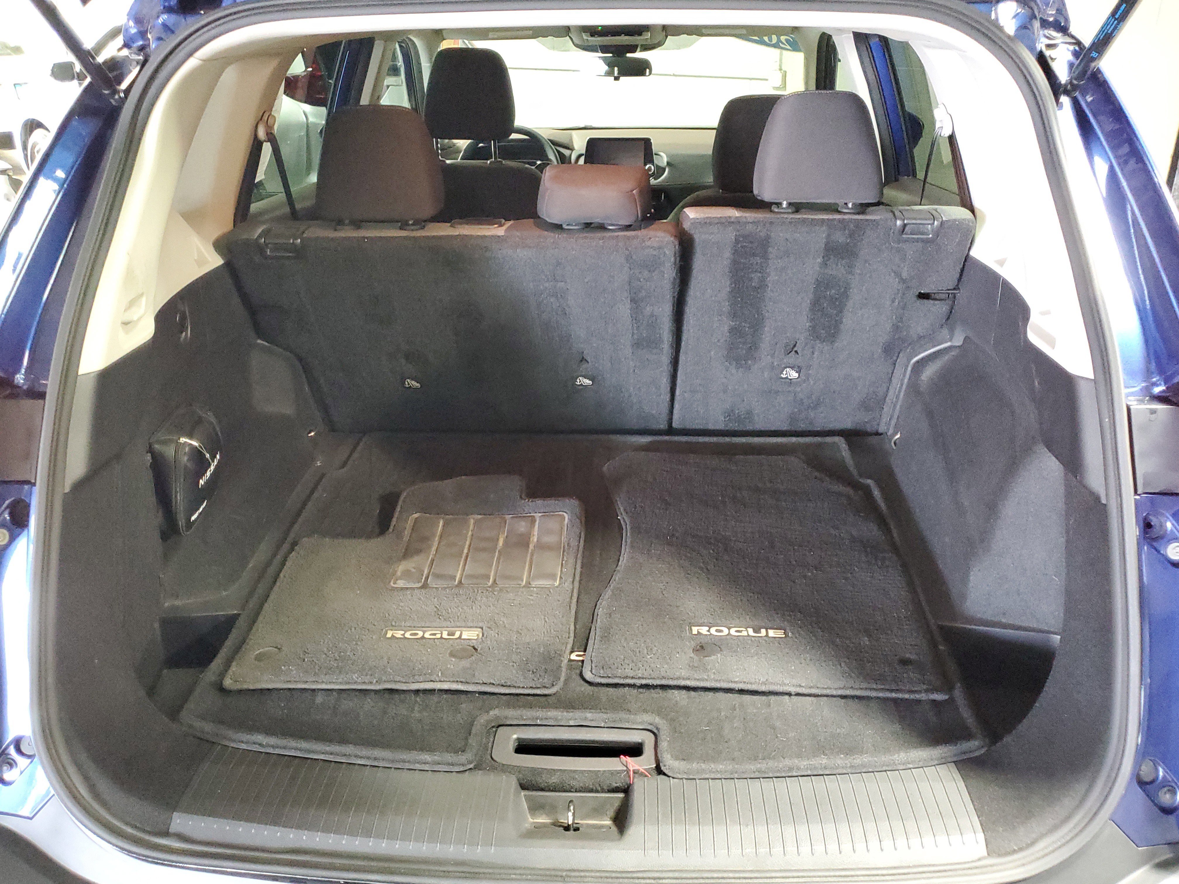 Used 2022 Nissan Rogue SV AWD/4WD image 8