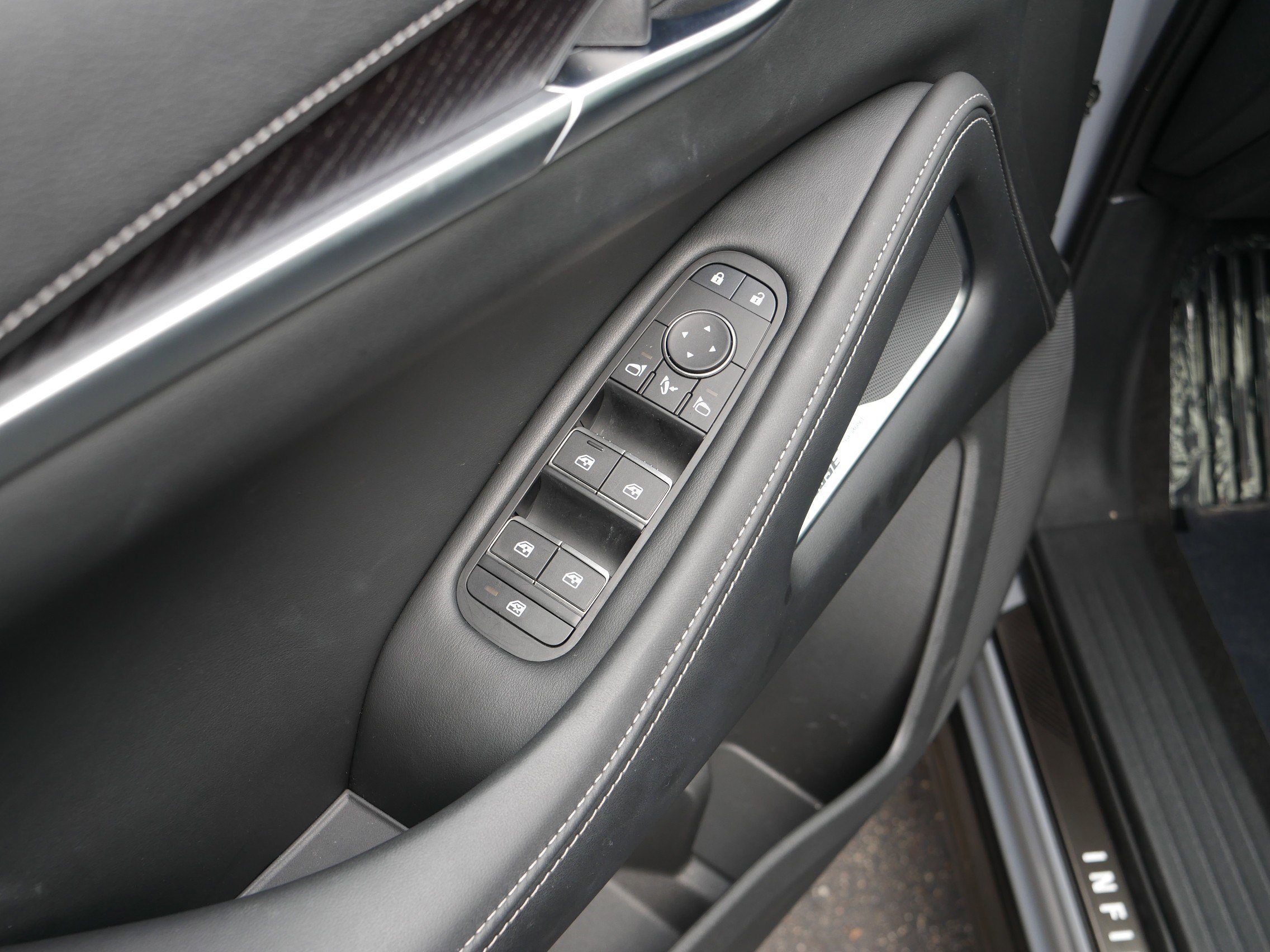 Certified 2025 INFINITI QX60 Autograph w/ Lighting Package (N94) image 19