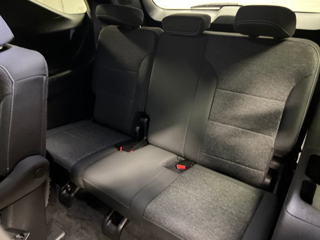 Certified 2025 Chevrolet Traverse LT w/ Driver Confidence Package image 15