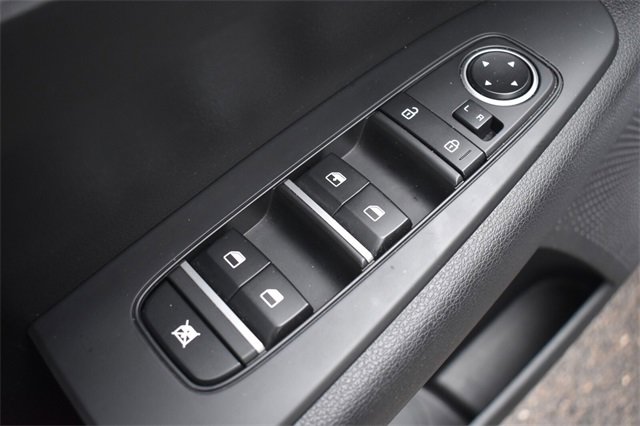 Used 2023 Kia Forte LXS image 17