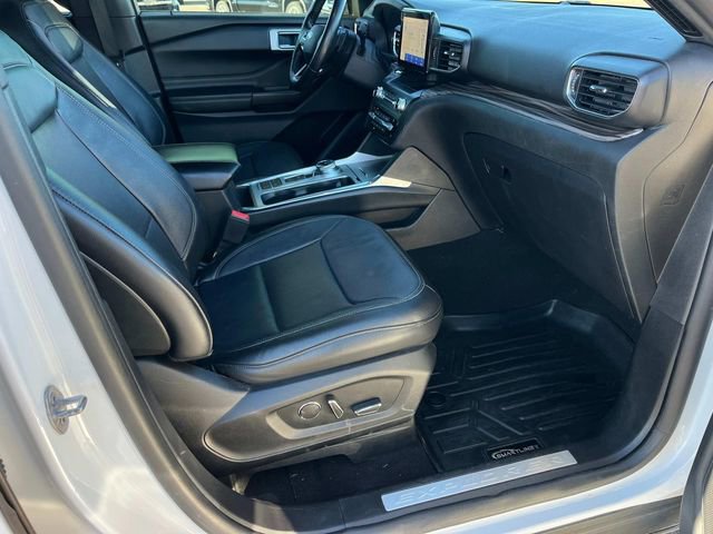 Used 2020 Ford Explorer Limited image 29