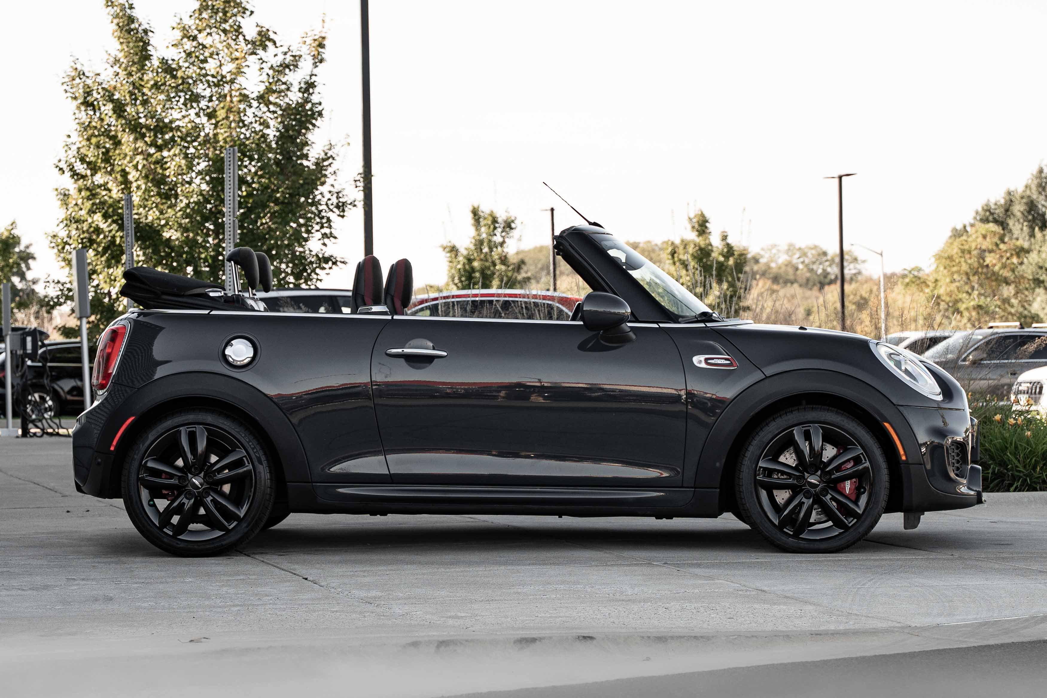 Used 2017 MINI Cooper John Cooper Works FWD image 4