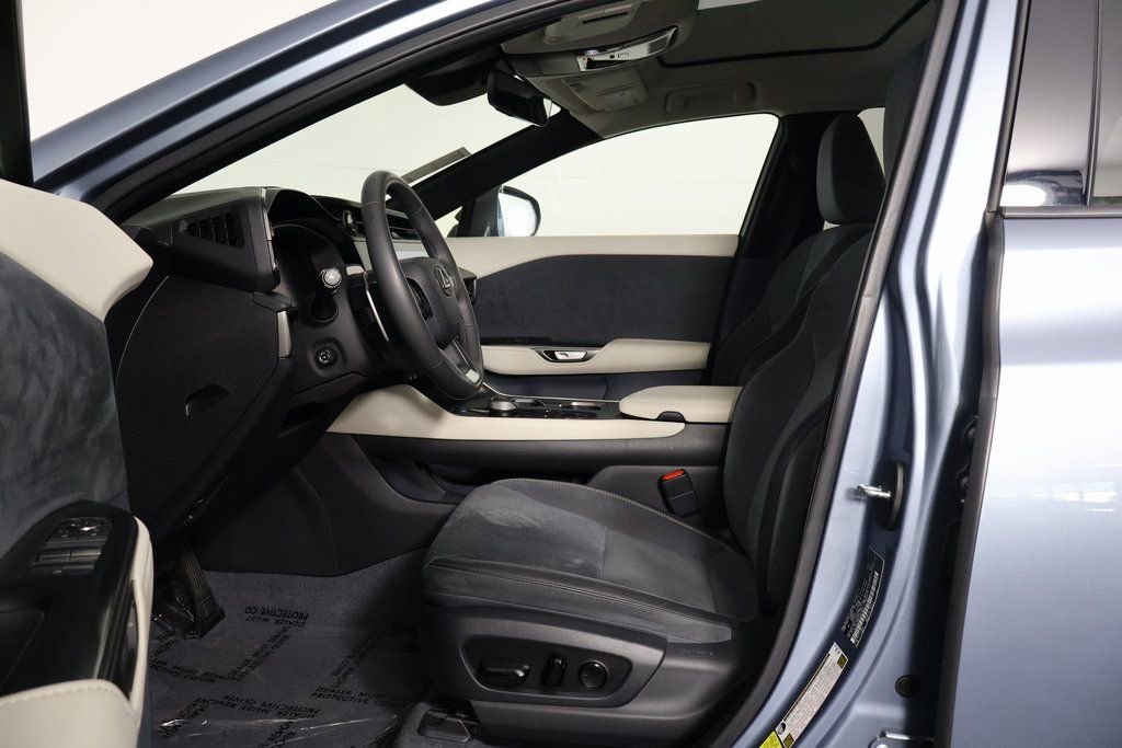 Used 2023 Lexus RZ 450e Premium image 10