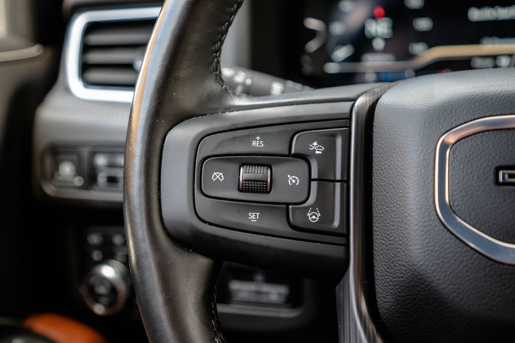 Certified 2024 GMC Yukon XL Denali Ultimate AWD/4WD image 16