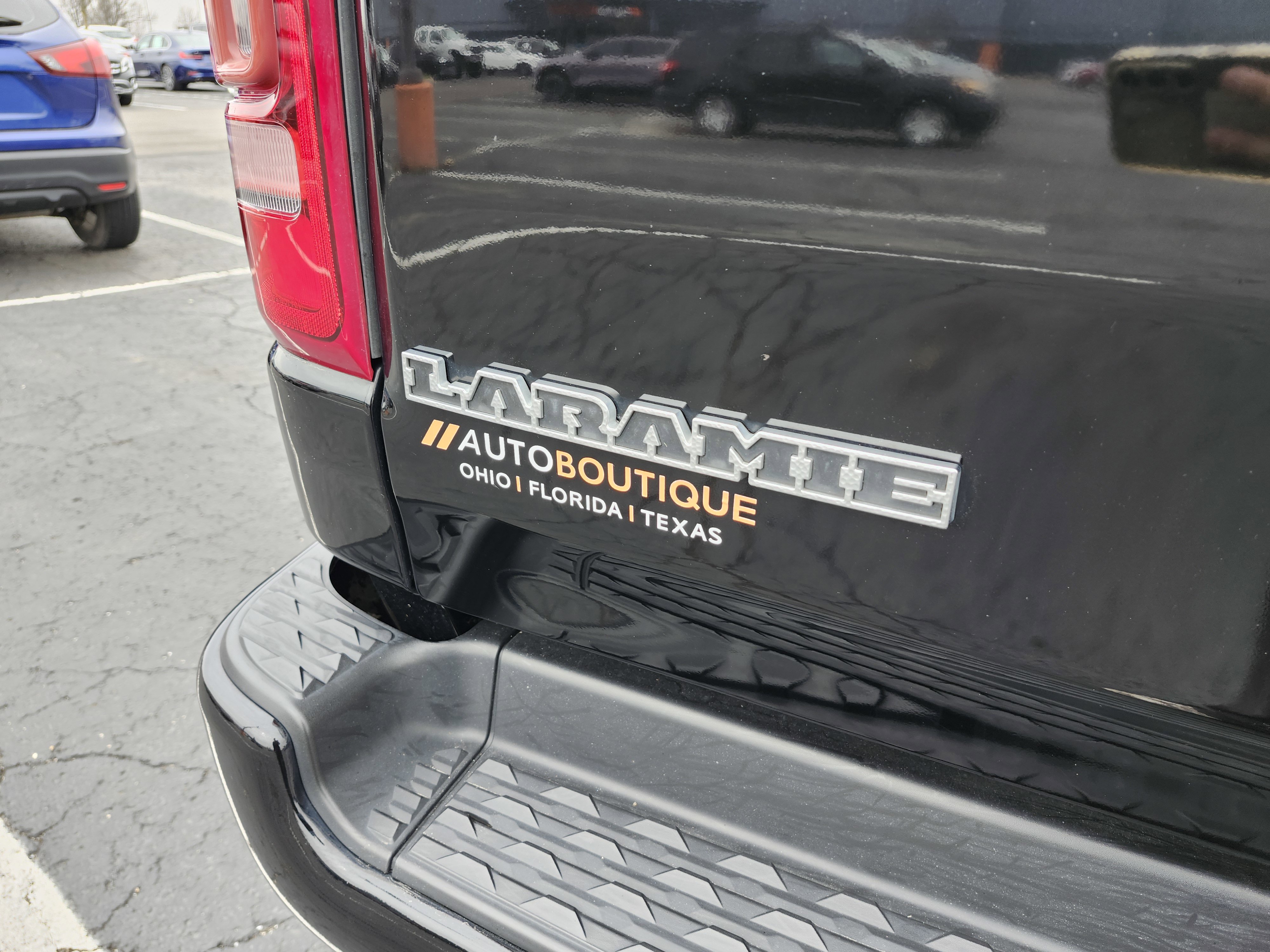 Used 2019 RAM 1500 Laramie image 25