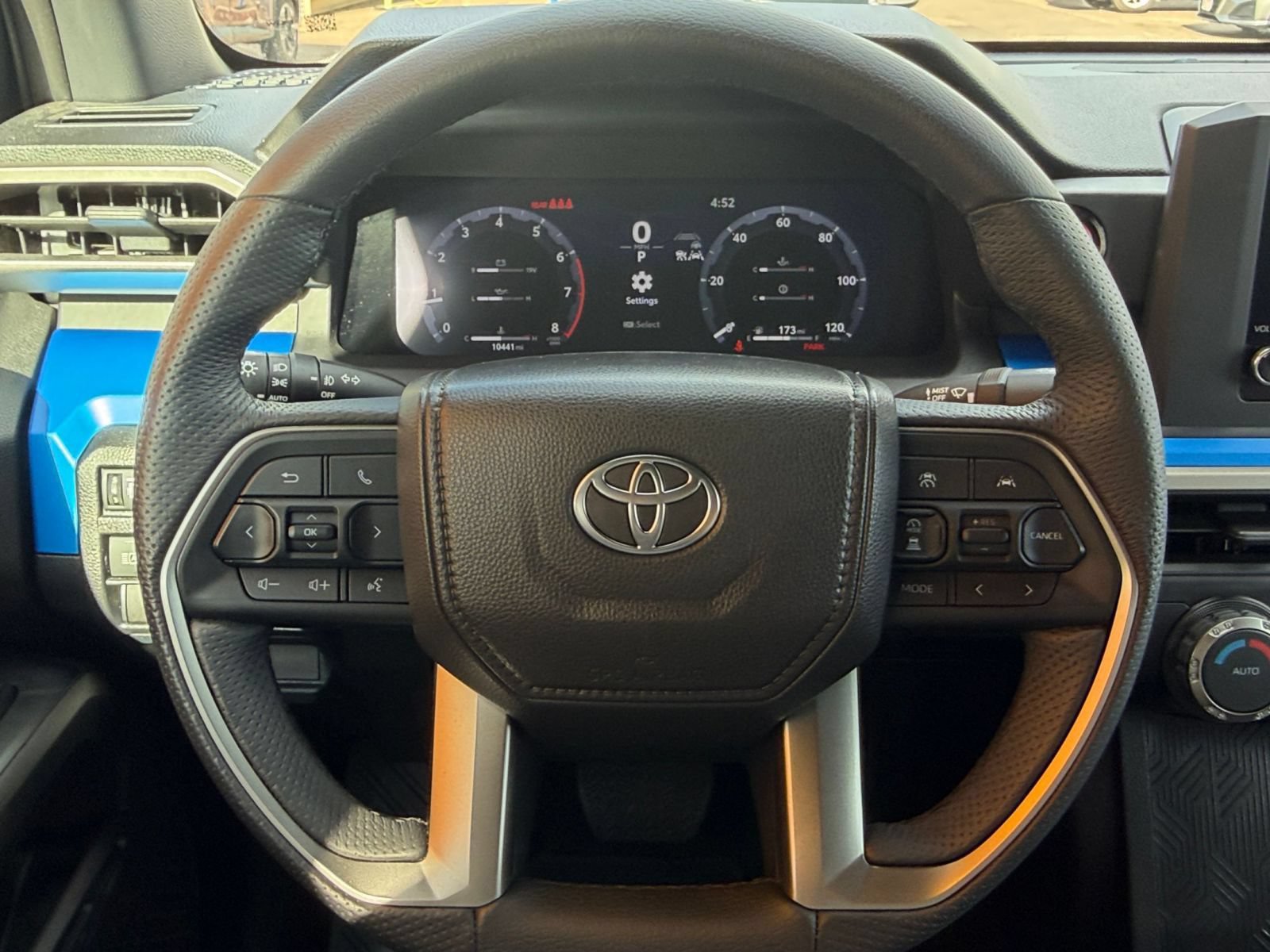 Used 2025 Toyota Tacoma TRD Off-Road AWD/4WD image 25