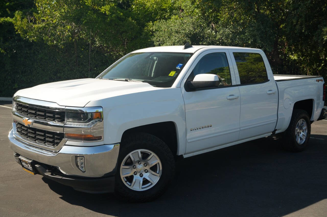 Used 2018 Chevrolet Silverado 1500 LT w/ All Star Edition AWD/4WD image 3