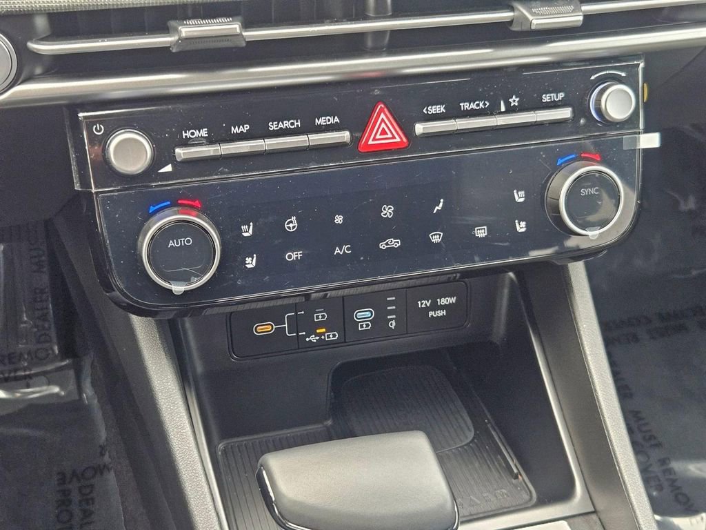 Certified 2025 Hyundai Santa Cruz Limited image 21