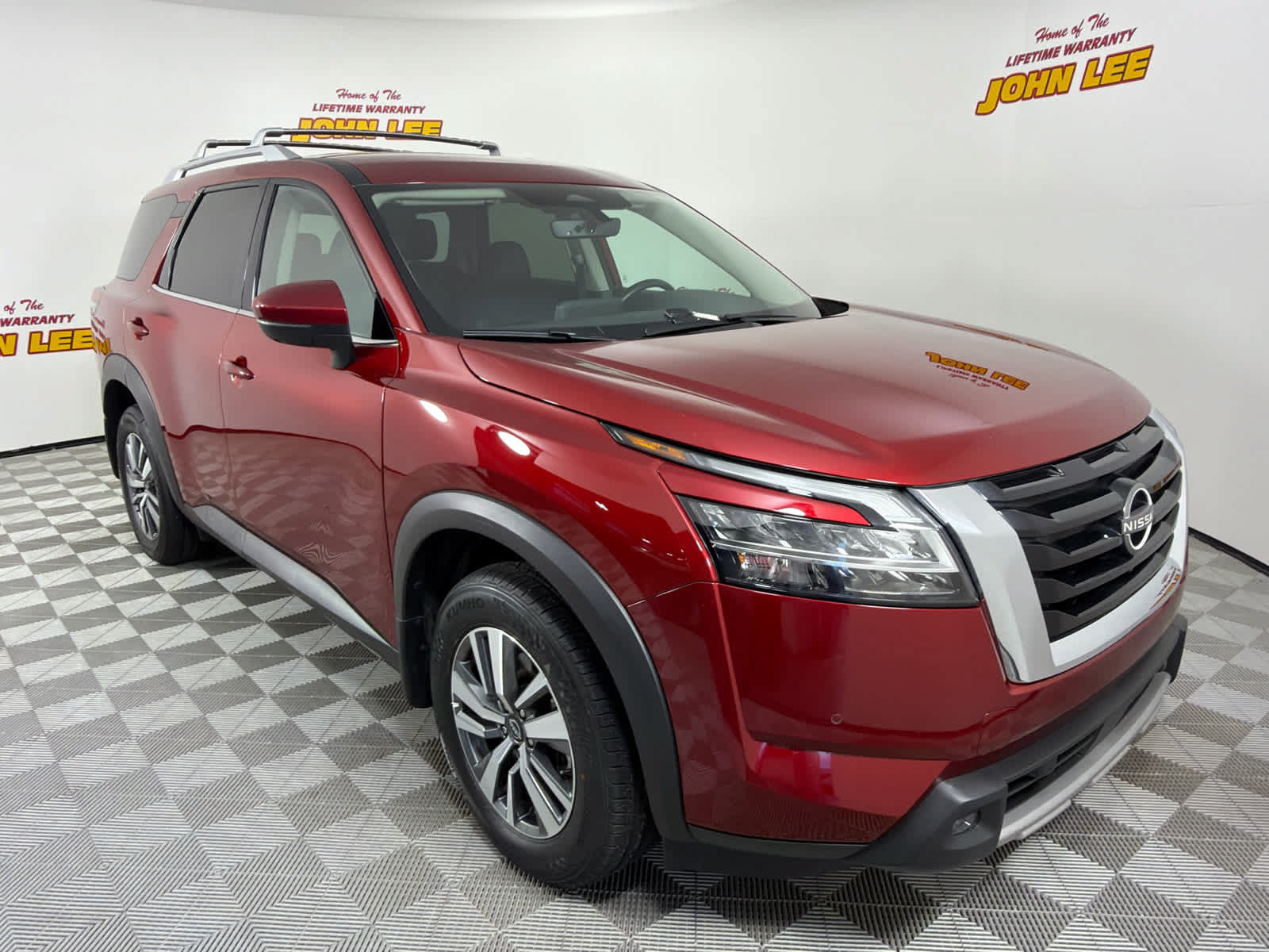 Certified 2024 Nissan Pathfinder SL FWD image 8