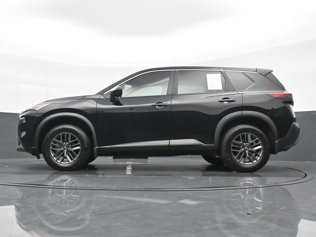 Used 2023 Nissan Rogue S image 18