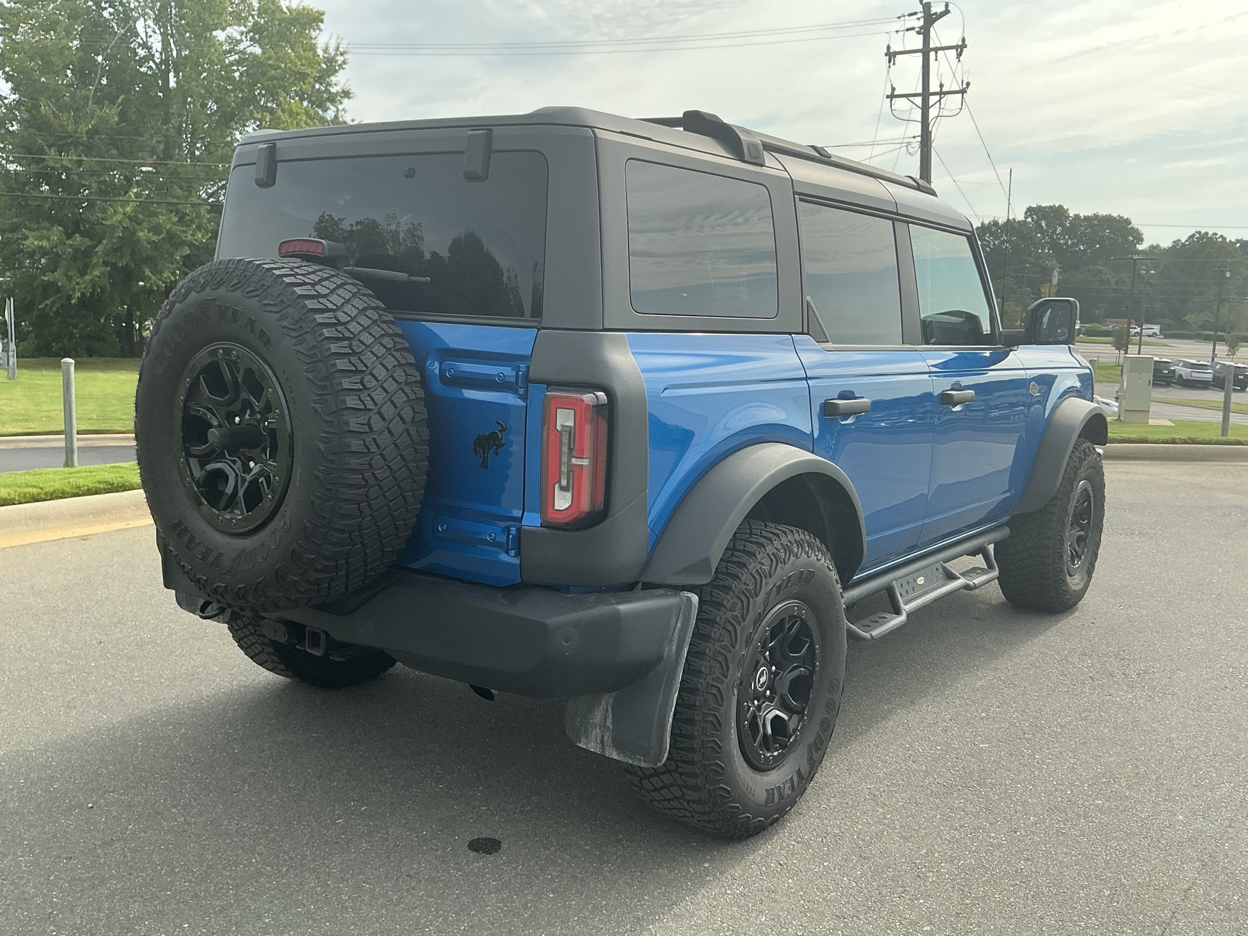 Used 2023 Ford Bronco Wildtrak AWD/4WD image 10