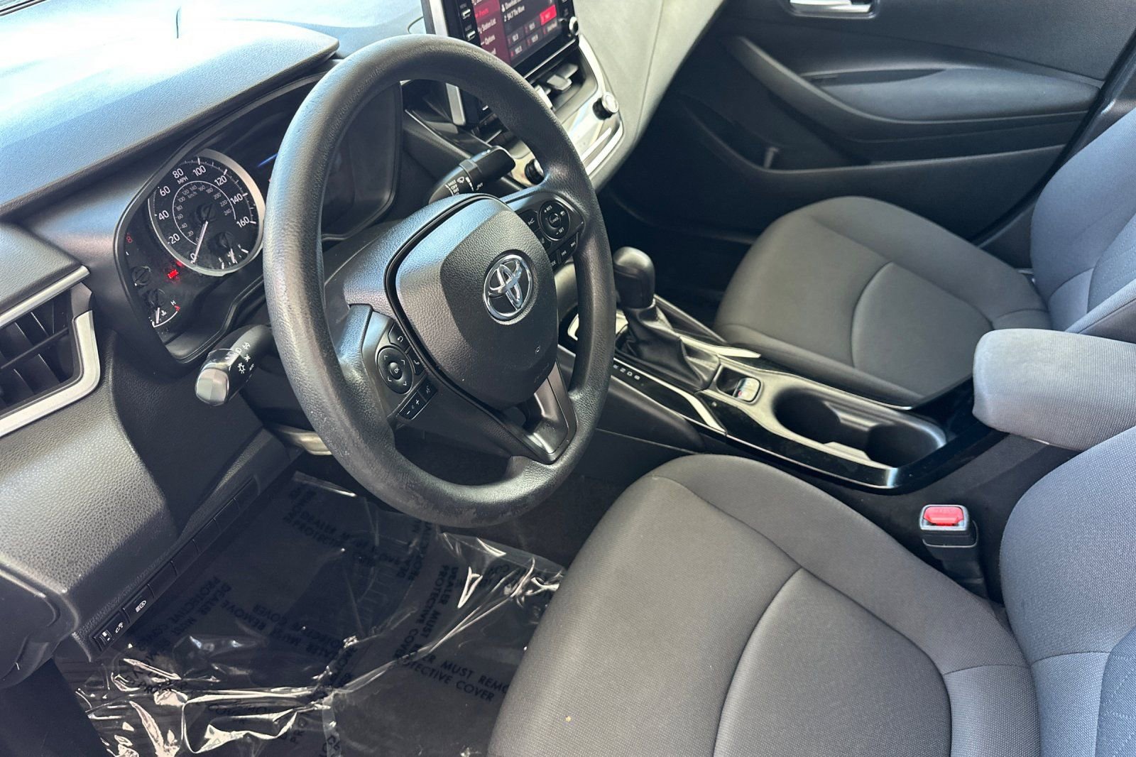 Used 2020 Toyota Corolla LE FWD image 10