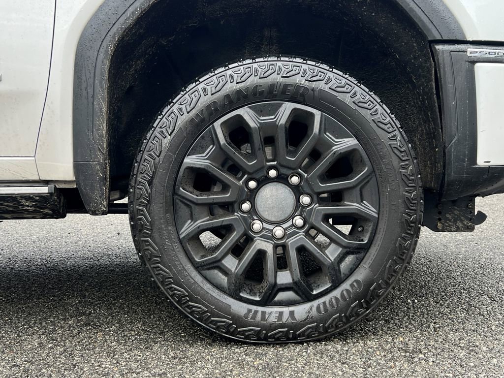 Used 2024 GMC Sierra 2500 Denali w/ Denali Reserve Package image 9