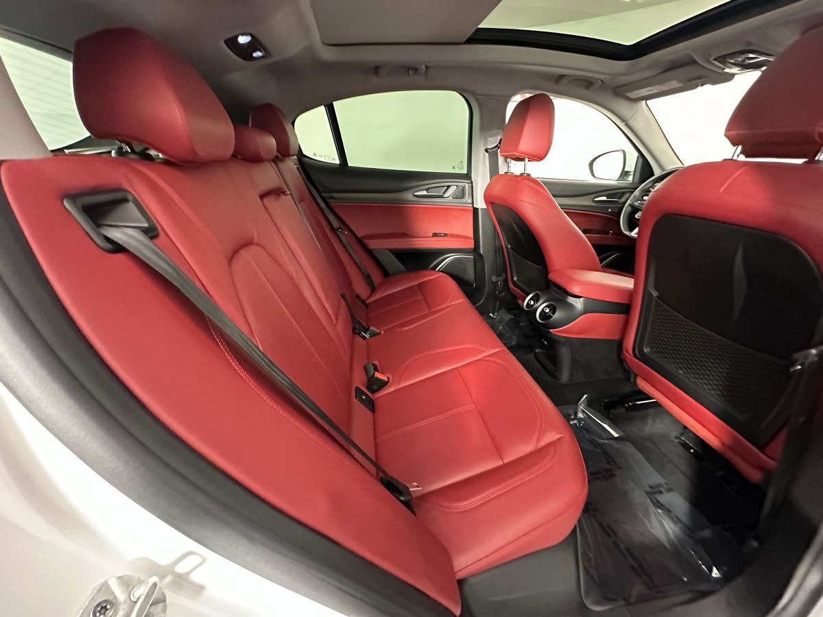 Used 2021 Alfa Romeo Stelvio Ti w/ Active Assist 2 Package TI image 30