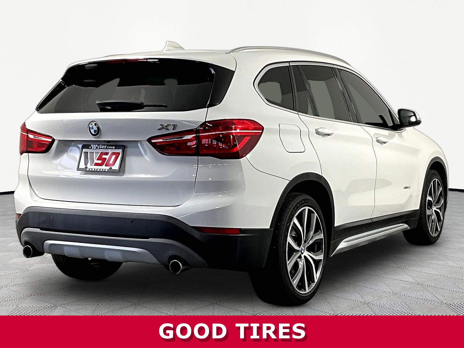 Used 2017 BMW X1 sDrive28i FWD image 6