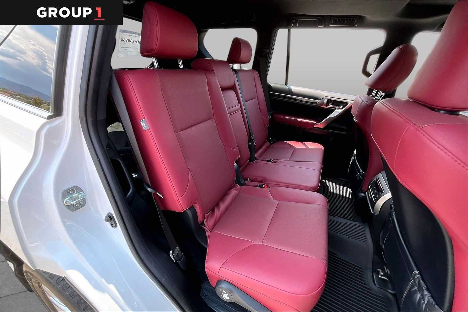 Used 2023 Lexus GX 460 Premium w/ Premium Package AWD/4WD image 19