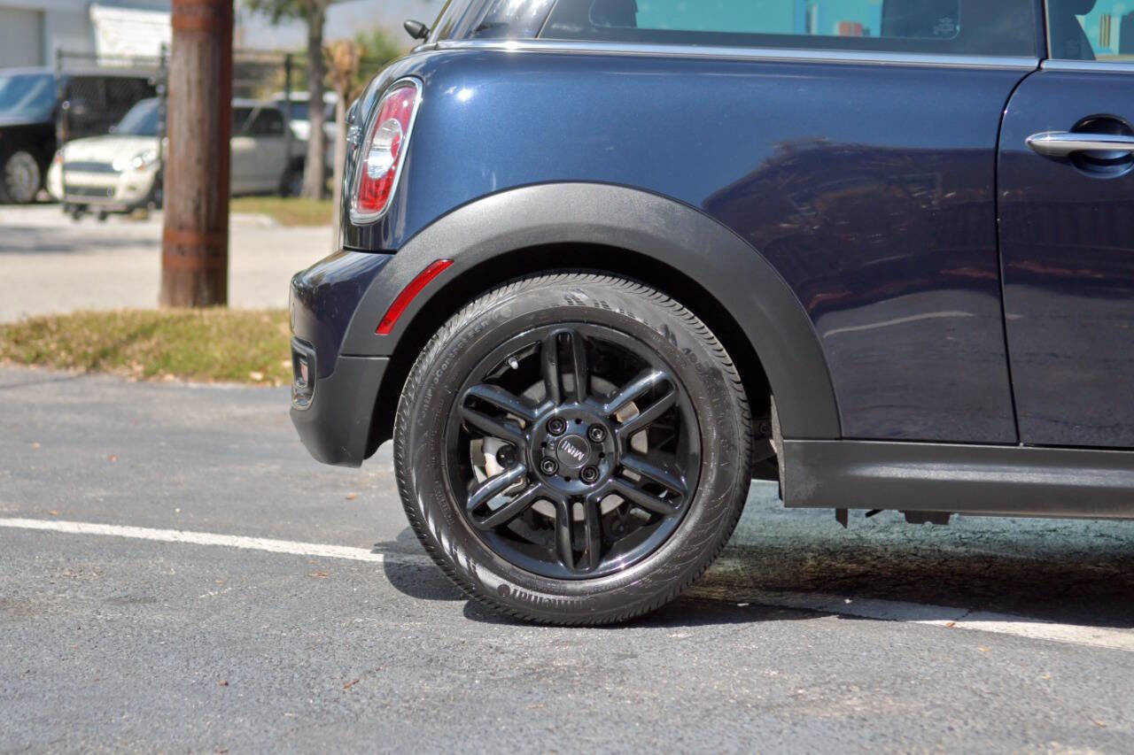 Used 2013 MINI Cooper S w/ Premium Pkg 2 FWD image 33