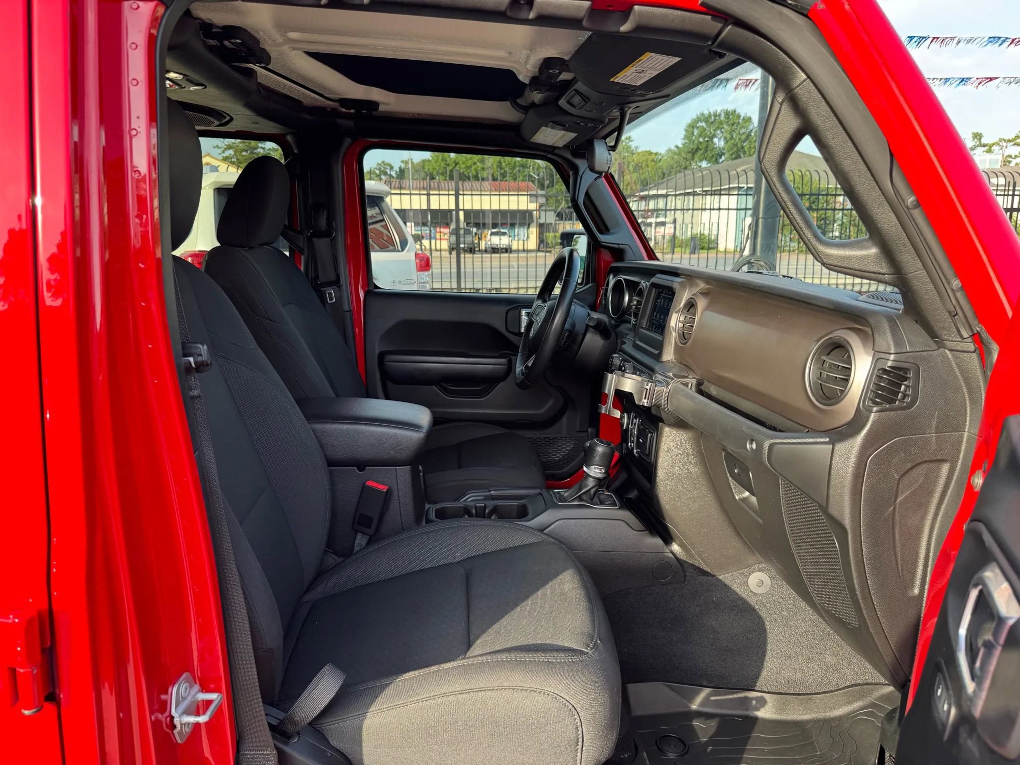 Used 2021 Jeep Gladiator Sport image 24