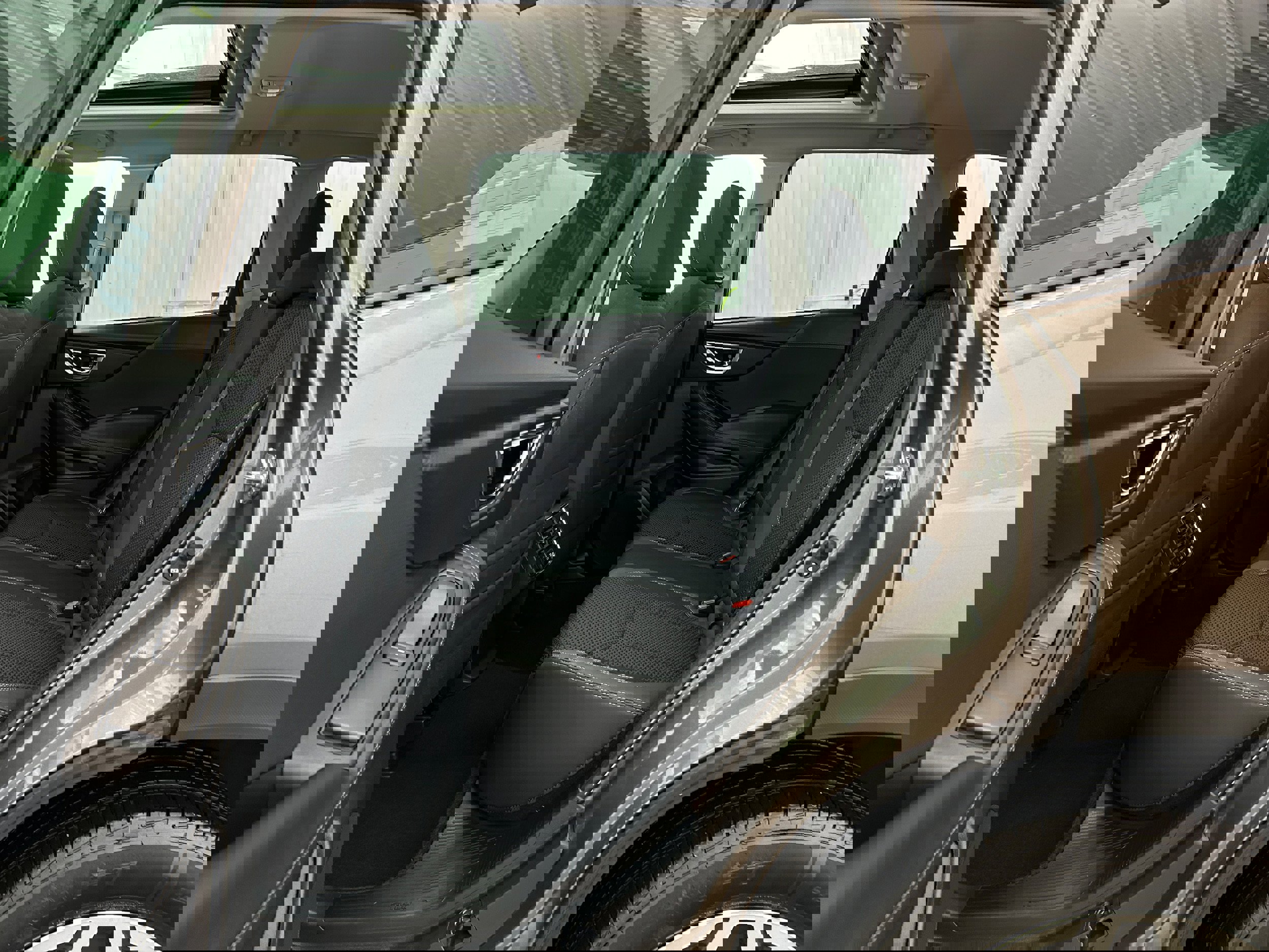 Used 2023 Subaru Forester Premium image 27