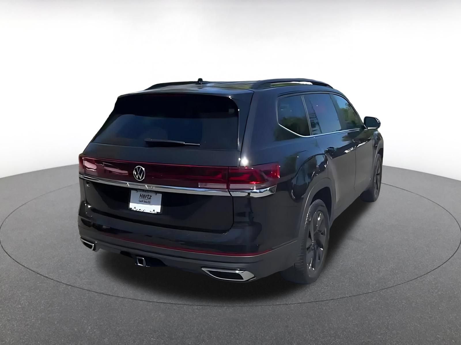 Used 2026 Volkswagen Atlas SE FWD image 14