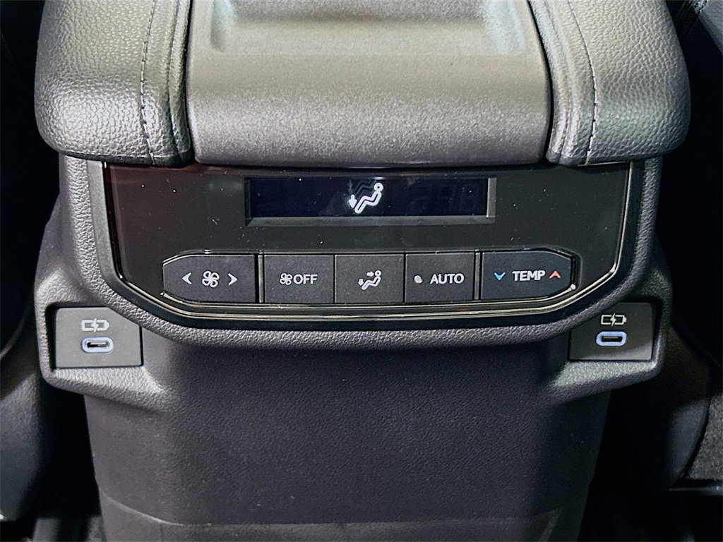 New 2025 Toyota Grand Highlander FWD image 23