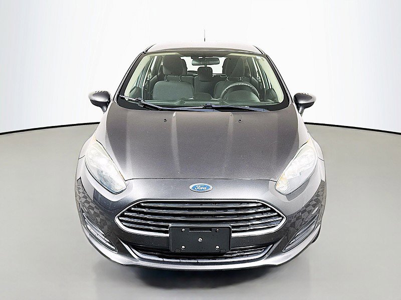 Used 2018 Ford Fiesta SE FWD image 2