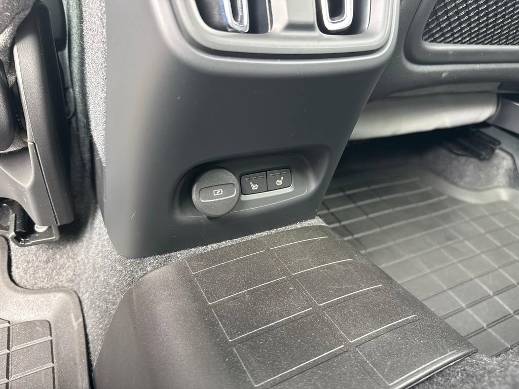 Certified 2023 Volvo XC40 Recharge Ultimate w/ Protection Package Premier AWD/4WD image 10