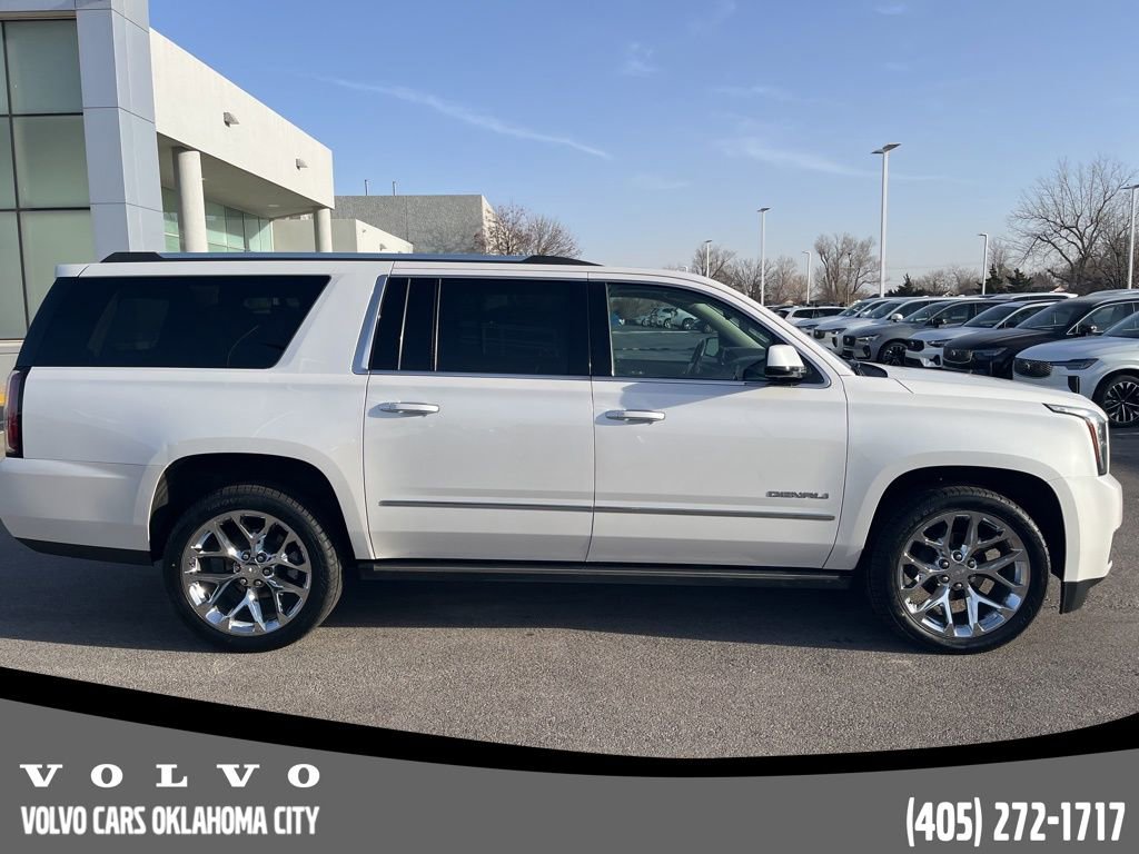 Used 2020 GMC Yukon XL Denali w/ Denali Premium Package image 4