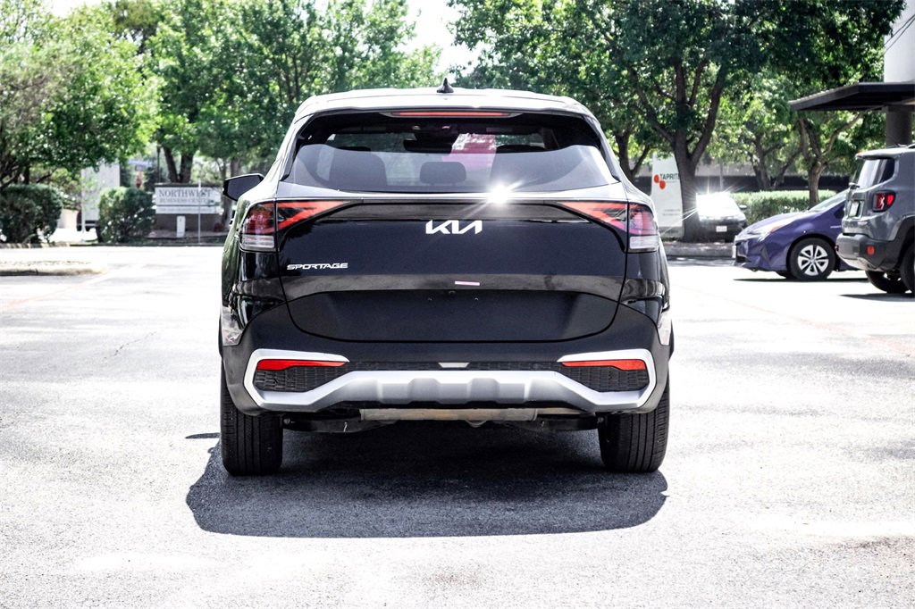 Used 2025 Kia Sportage EX image 6
