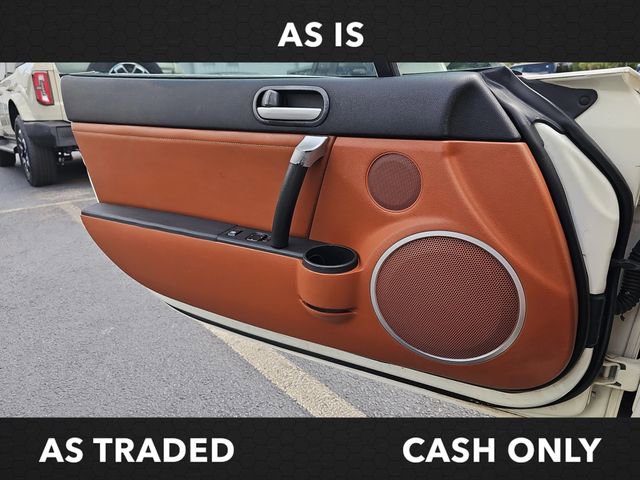 Used 2006 MAZDA MX-5 Miata Grand Touring w/ Premium Pkg RWD image 26