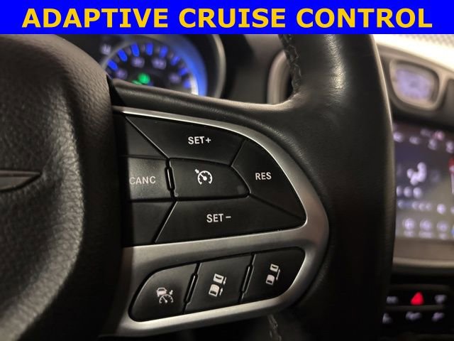 Used 2018 Chrysler 300 Limited w/ Safetytec Plus Group image 4