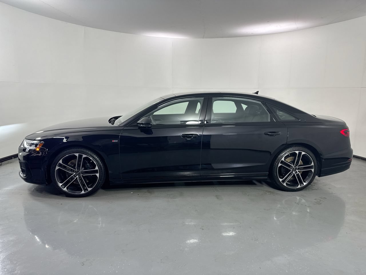 Used 2026 Audi A8 L 3.0T AWD/4WD image 2