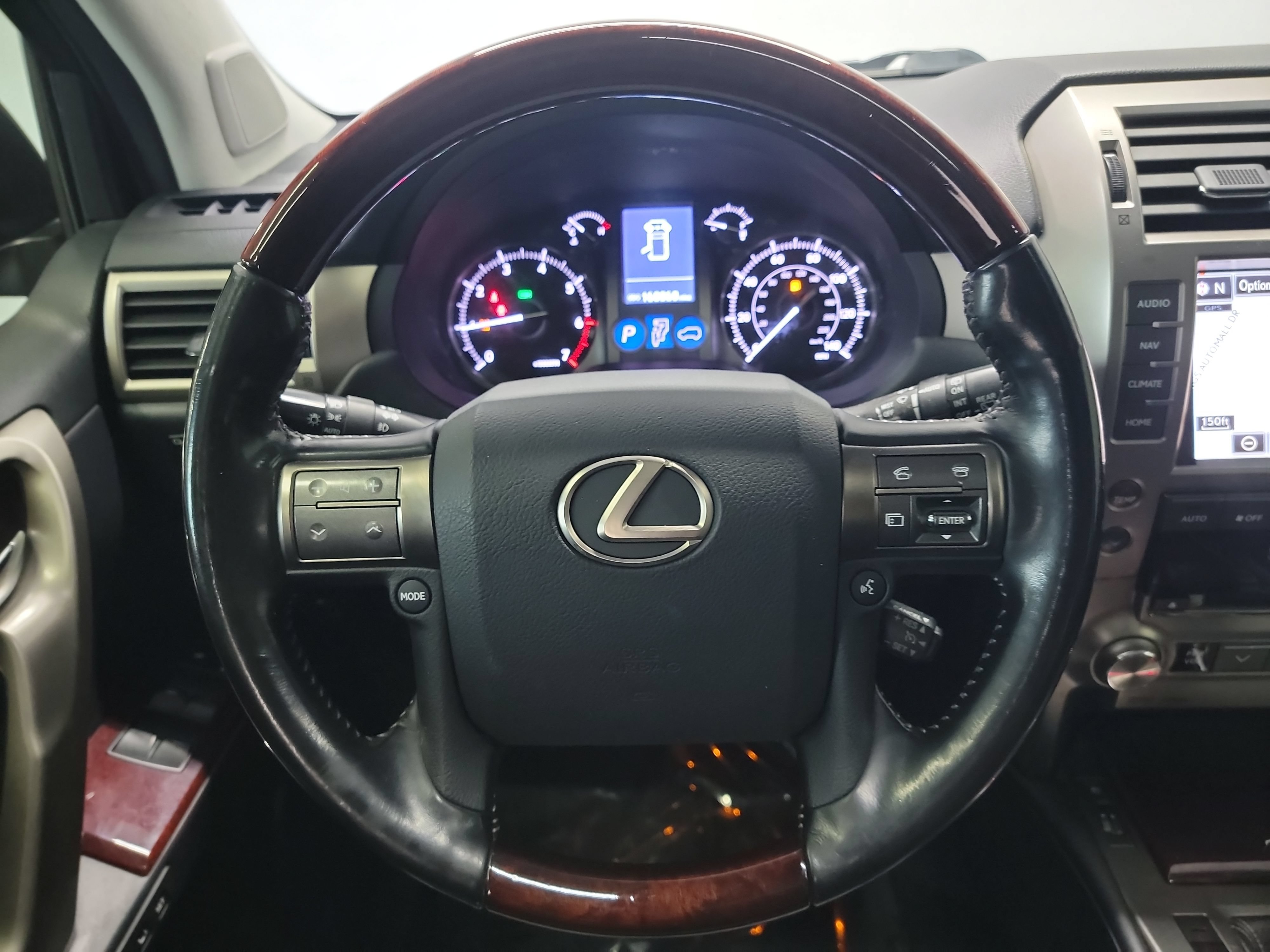 Used 2016 Lexus GX 460 w/ Premium Package AWD/4WD image 17