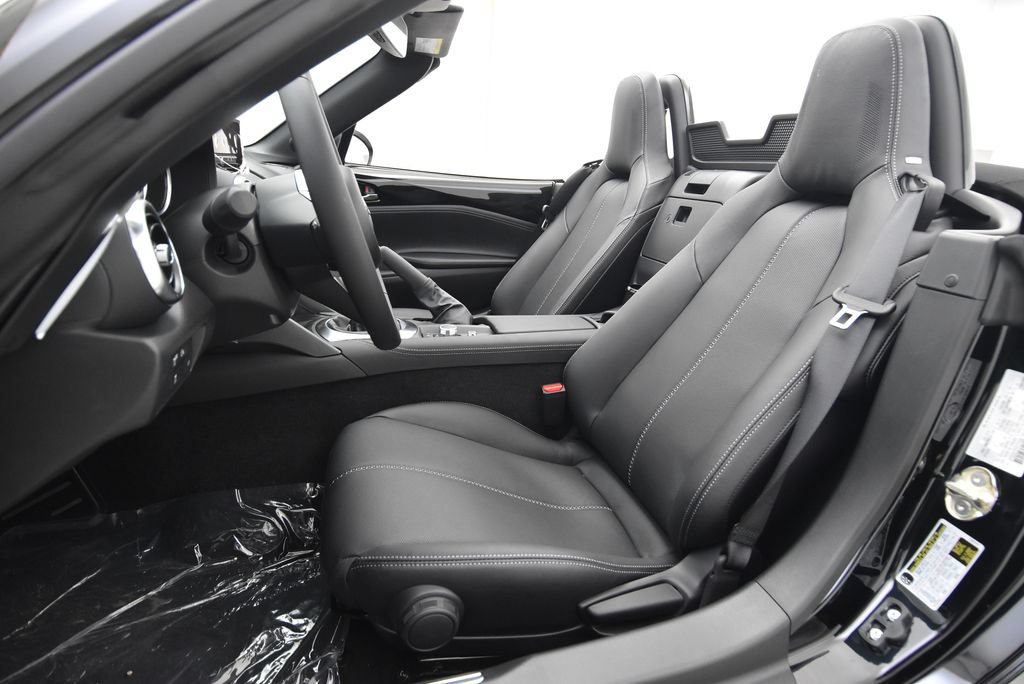 New 2026 MAZDA MX-5 Miata Grand Touring w/ Weather Package RWD image 25