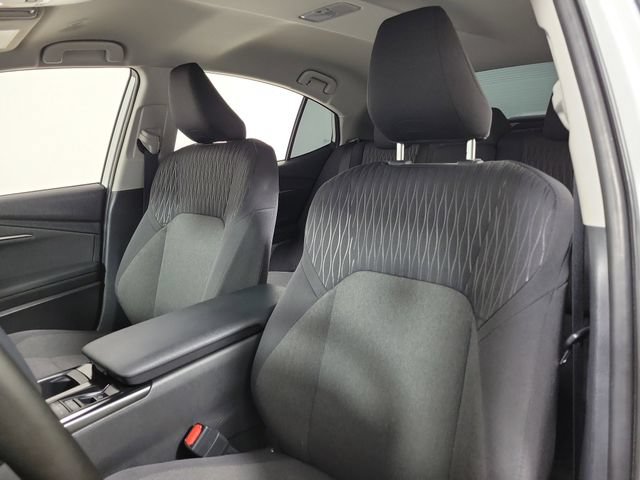 Used 2025 Toyota Camry LE FWD image 20
