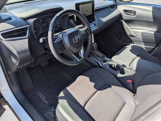 Certified 2025 Toyota Corolla Cross AWD Hybrid w/ Moonroof Package image 9