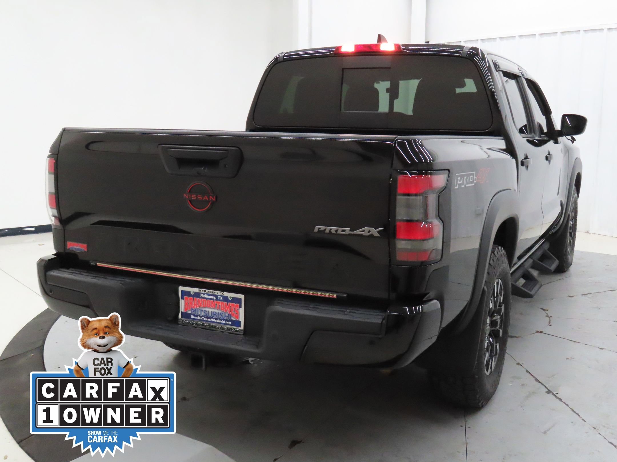 Used 2023 Nissan Frontier PRO-4X w/ Technology Package image 3