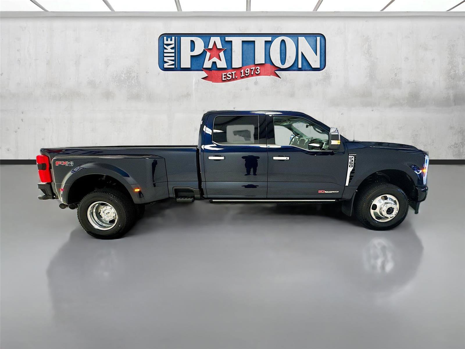 New 2025 Ford F350 Platinum w/ Platinum Plus Package image 8