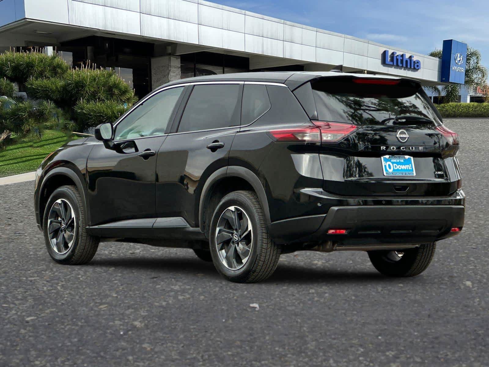 Used 2025 Nissan Rogue SV AWD/4WD image 7