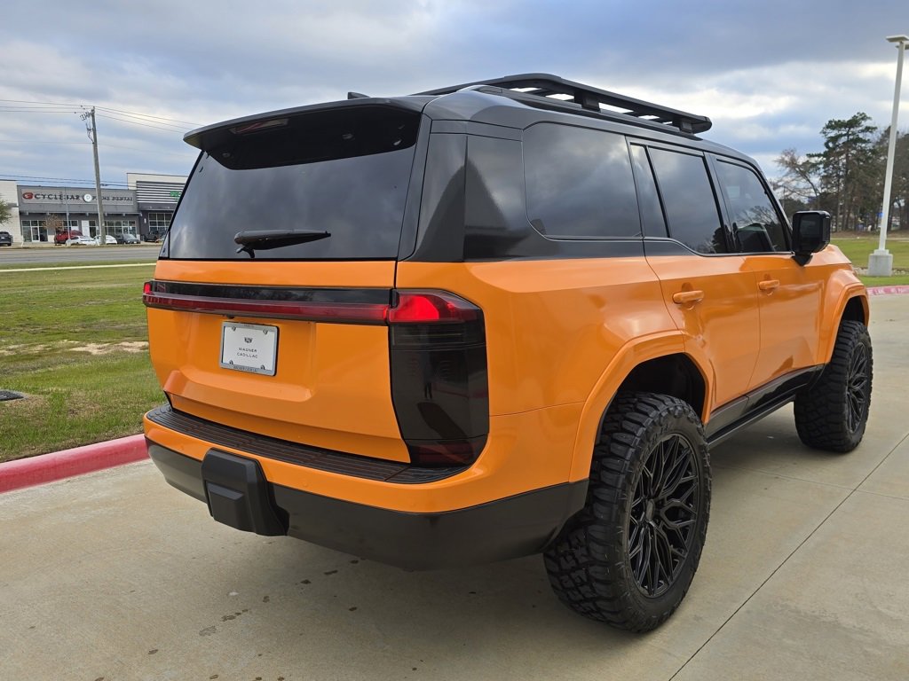 Used 2025 Lexus GX 550 w/ Accessory Package (Z1) image 5