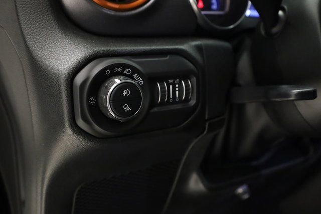 Used 2022 Jeep Gladiator Mojave w/ Trailer Tow Package image 14