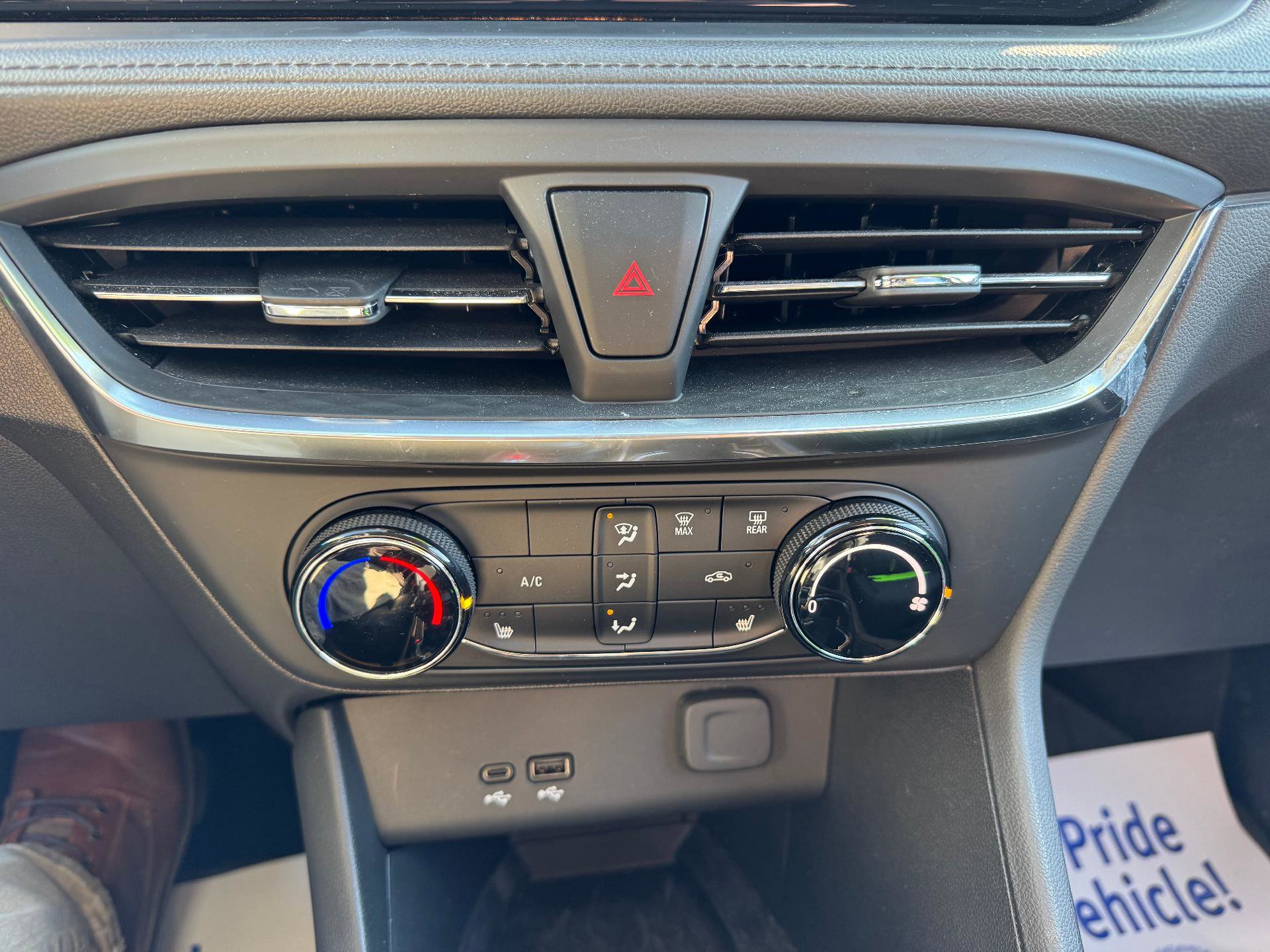 Used 2024 Buick Encore GX Preferred w/ Comfort Package image 35