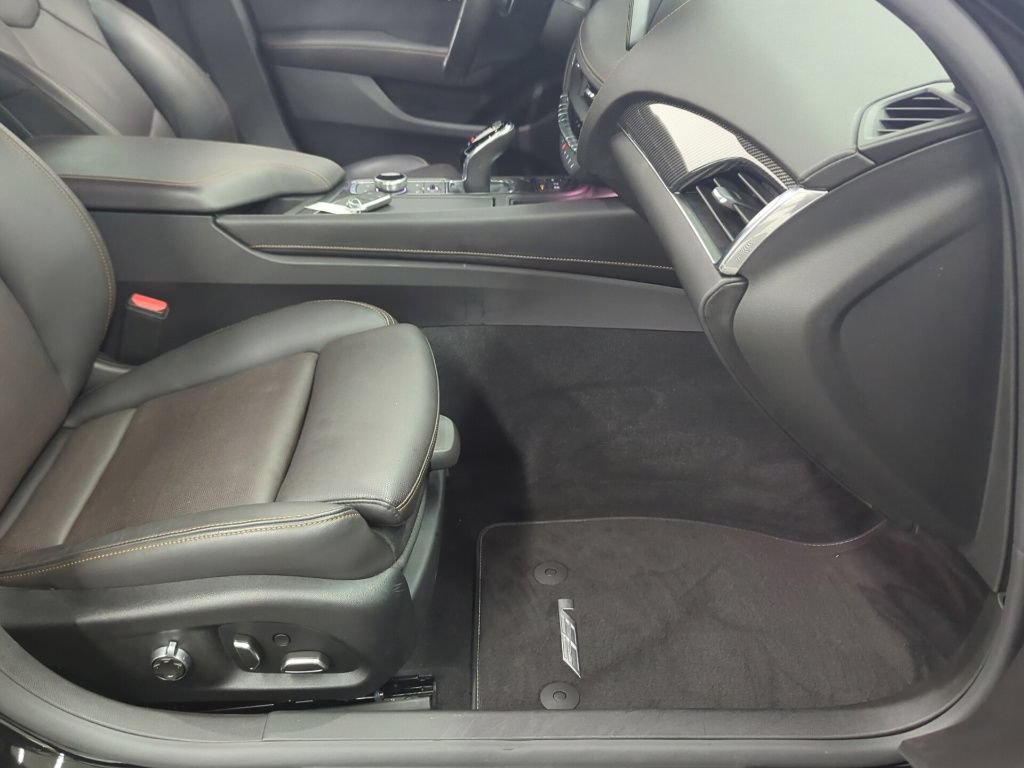 Used 2025 Cadillac CT5 V AWD/4WD image 34