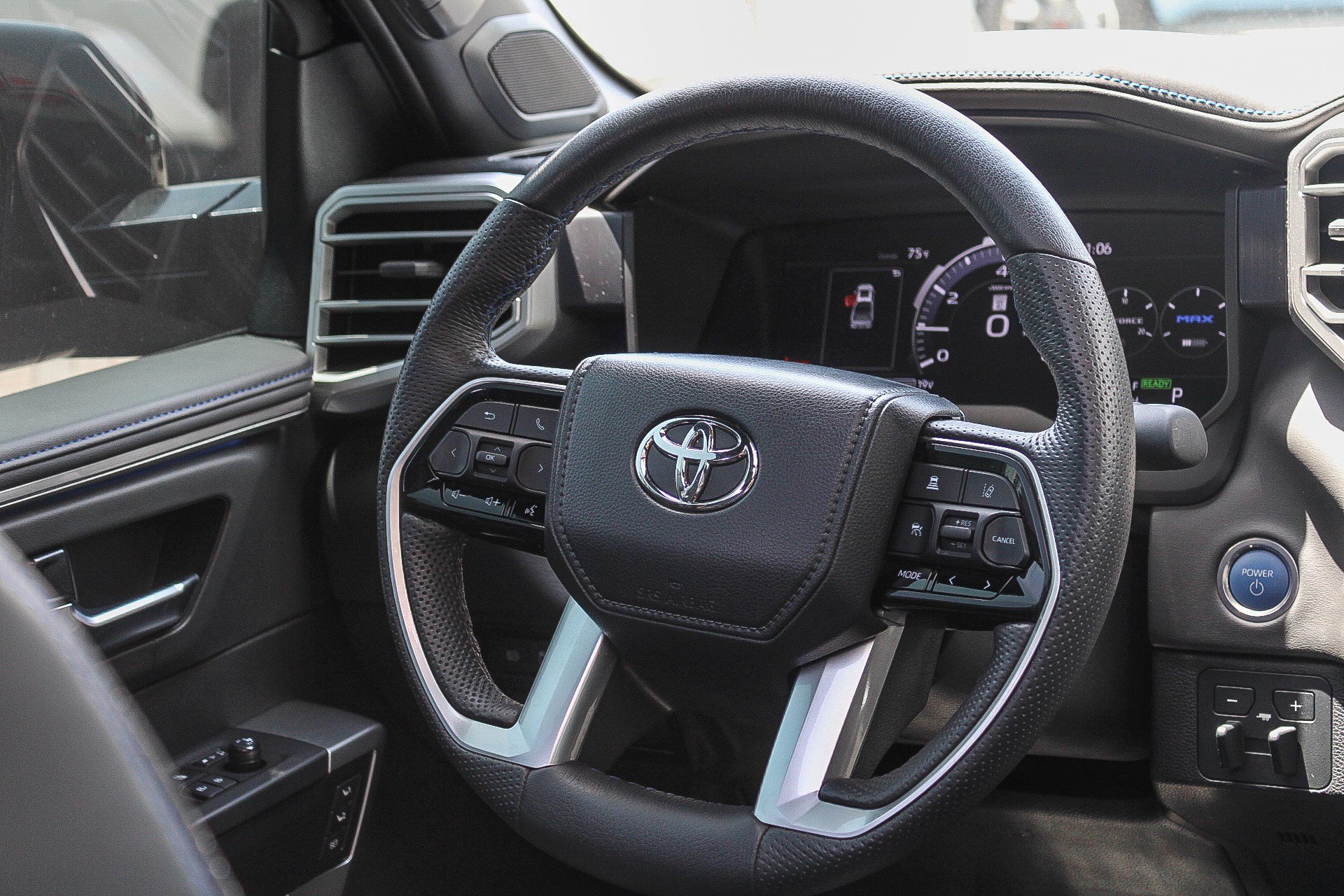 Certified 2024 Toyota Tundra Platinum AWD/4WD image 16