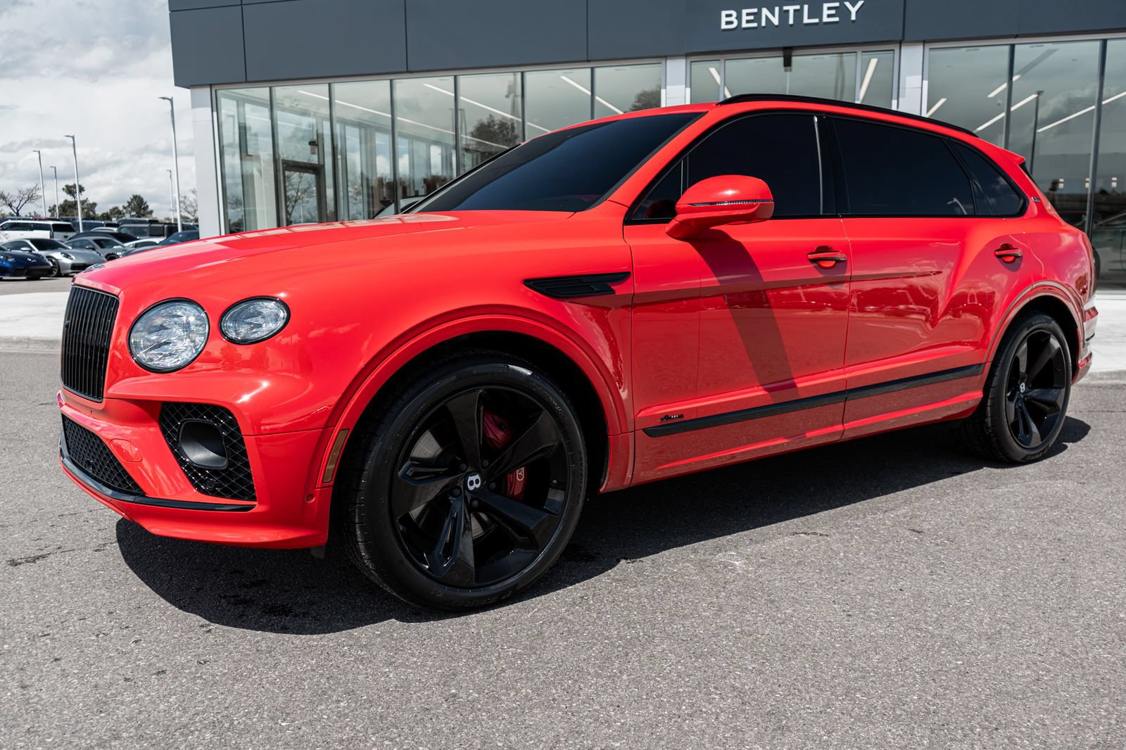 Certified 2023 Bentley Bentayga Extended Wheelbase AWD/4WD image 21